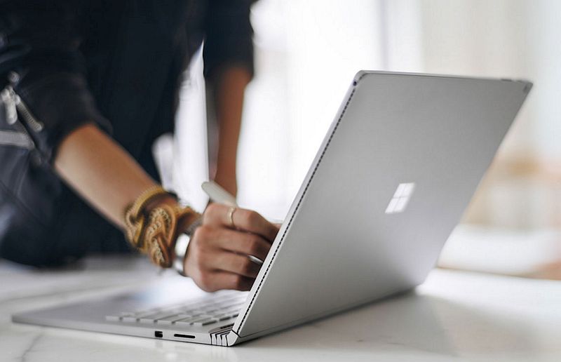 Microsoft Surface Book 2 Tipped to Ditch 2-in-1 Design, to Launch in March or April Microsoft Surface Book 2 Tipped to Ditch 2-in-1 Design, to Launch in March or April