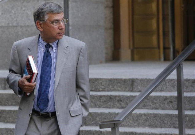 Penguin CEO takes stand in Apple ebooks antitrust case
