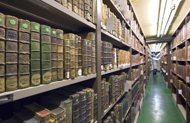 Online demand boosts market for rarest books, expert says